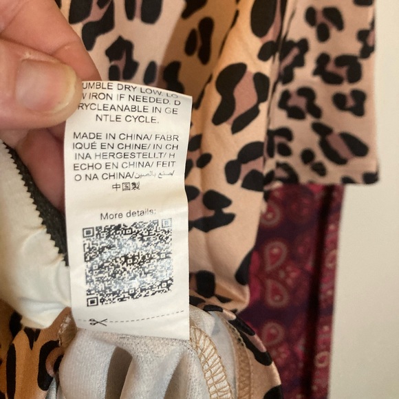 NWOT women’s leopard print shirt - Picture 3 of 6